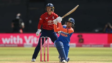 ENGW vs INDW, 1st T20I: Smriti Mandhana smashed her maiden T20I hundred as IND-W post 201 from their ENGW vs INDW, 1st T20I: சதமடித்து மிரட்டிய ஸ்மிருதி மந்தனா; இங்கிலாந்துக்கு 210 டார்கெட்!