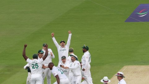 WTC Final: Cummins and Carey help Australia extend lead past 200 despite South Africa's strikes (ld)