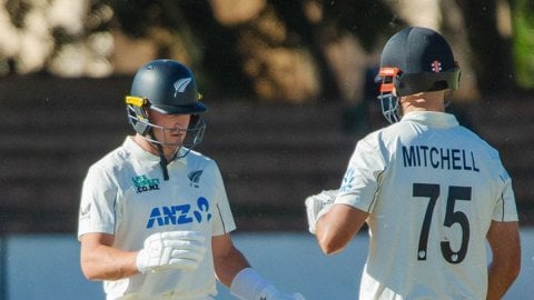 1st Test: Conway, Mitchell help New Zealand take lead against fighting Zimbabwe