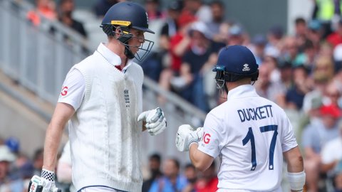 4th Test: Duckett and Crawley take England to a rapid 77/0, trail India by 281 runs