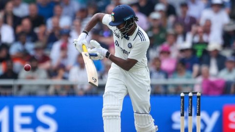4th Test: England make triple strikes as India reach 149/3 in 52 overs at tea