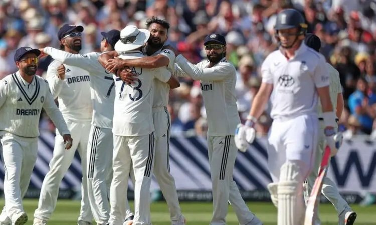 IND vs ENG: भारत की पहली पारी में 587 रन के बाद ब्रूक और स्मिथ की साझेदारी से इंग्लैंड ने तीसरे दि IND vs ENG: भारत की पहली पारी में 587 रन के बाद ब्रूक और स्मिथ की साझेदारी से इंग्लैंड ने तीसरे दि