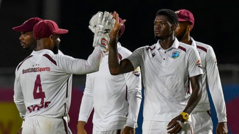 3rd Test: Australia tour of West Indies 2025 third test Day 2 3rd Test, Day 2: வெஸ்ட் இண்டீஸ் 143 ரன்களில் ஆல் அவுட்; பேட்டிங்கில் தடுமாறும் ஆஸ்திரேலியா!