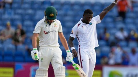 Australia 12-2 at stumps in day 2 of second test vs West Indies lead by 45 runs 2nd Test: दूसरे दिन गिरे 12 विकेट, वेस्टइंडीज पर पहली पारी में बढ़त के बाद ऑस्ट्रेलिया की खराब शुरू
