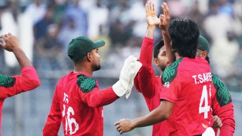 BAN vs PAK:  परवेज़ इमोन का अर्धशतक और गेंदबाज़ों का जलवा, बांग्लादेश ने पहले टी20 में पाकिस्तान को 