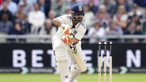 IND vs ENG 4th Test Day 2 Lunch: चोटिल होने के बाबजूद पंत आए बल्लेबाजी के लिए, भारत दूसरे दिन लंच तक IND vs ENG 4th Test Day 2 Lunch: चोटिल होने के बाबजूद पंत आए बल्लेबाजी के लिए, भारत दूसरे दिन लंच तक