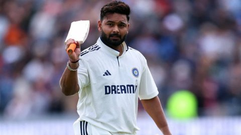 चोट के बावजूद Rishabh Pant का जलवा, Rohit Sharma को पछाड़कर  WTC में नंबर-1  और Sehwag के इस रिकॉर्ड