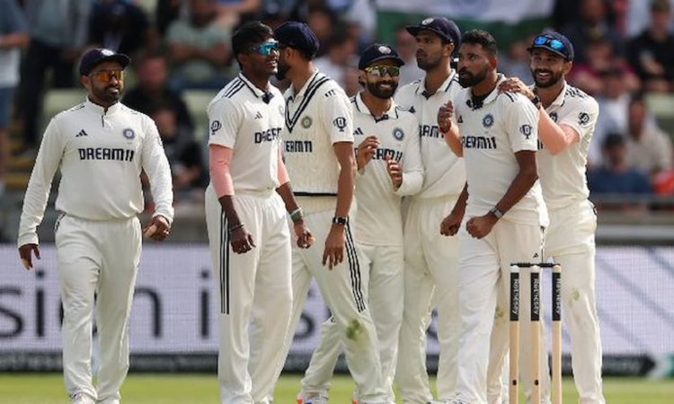 IND vs ENG: भारत ने सिराज के छह से ब्रूक-स्मिथ की रिकॉर्ड साझेदारी के बाद तीसरे दिन इंग्लैंड को 407 IND vs ENG: भारत ने सिराज के छह से ब्रूक-स्मिथ की रिकॉर्ड साझेदारी के बाद तीसरे दिन इंग्लैंड को 407