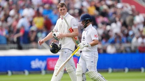IND vs ENG 4th Test: भारत 358 पर ऑलआउट, स्टोक्स के पंजे और डकेट-क्रॉली की 166 रन की साझेदारी से इंग्