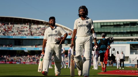 IND vs ENG: इंग्लैंड के पहली पारी में 387 रनों के जबाव में भारत पंत-राहुल की शतकीय साझेदारी से तीसरे IND vs ENG: इंग्लैंड के पहली पारी में 387 रनों के जबाव में भारत पंत-राहुल की शतकीय साझेदारी से तीसरे