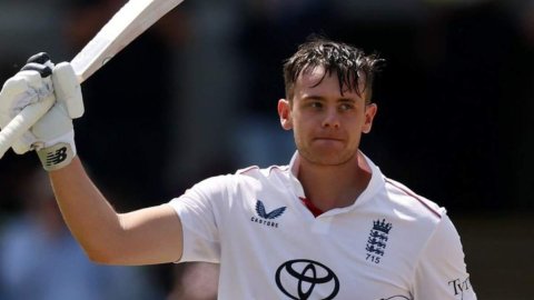 England batter Jamie Smith creates history in second test vs India Jamie Smith ने बनाया कमाल रिकॉर्ड, 148 साल में ENG के लिए ऐसा करने वाले तीसरे खिलाड़ी बने