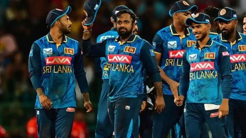 SL vs BAN: श्रीलंका ने कुसल मेंडिस के शतक और गेंदबाज़ों के कमाल से तीसरे वनडे में बांग्लादेश को 99 र