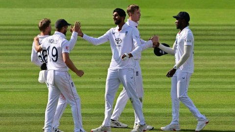 Shoaib Bashir Ruled Out Of Remainder Of Anderson Tendulkar Trophy 2025 ENG vs IND: இந்திய டெஸ்ட் தொடரில் இருந்து விலகினார் சோயப் பசீர்!