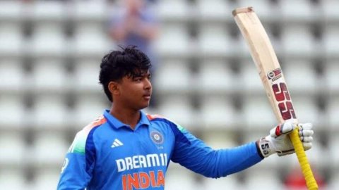EN-U19 vs IN-U19, 4th ODI: India U19 won by 55 runs against England U19! EN-U19 vs IN-U19, 4th ODI: சூர்வன்ஷி, விஹான் அதிரடியில் தொடரை வென்றது இந்திய யு19 அணி!
