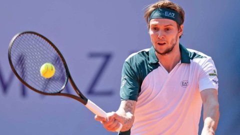 ATP Tour: Bublik claims sixth singles title with win over Cerundolo in Gstaad