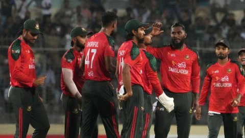 Bangladesh clinch historic T20I series win over Pakistan in Dhaka thriller