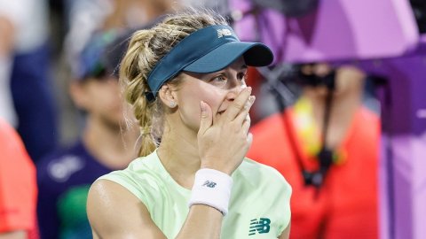Bouchard, Raducanu and Osaka advance to second round of Canadian Open