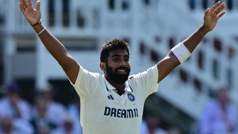 Jasprit Bumrah become the 1st Indian bowler to claim 50+ wickets in 2 away countries in Test history जसप्रीत बुमराह ने 1 विकेट लेकर ही रच डाला इतिहास, महारिकॉर्ड बनाने वाले भारत के पहले गेंदबाज बने