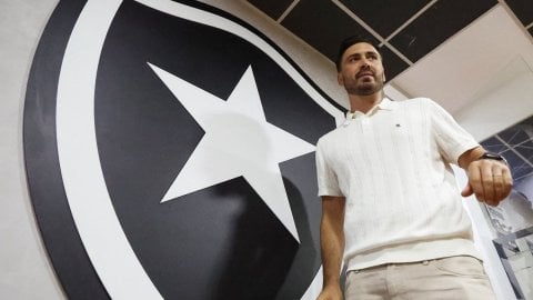 Carlo Ancelotti's son Davide named Botafogo manager