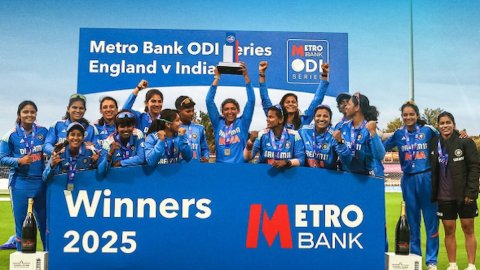 India edge past England by 13 runs in the final ODI to seal the series 2-1! ENGW vs WIW, 3rd ODI: ஹர்மன்ப்ரீத் கவுர், கிராந்தி கவுட் அபாரம்; இங்கிலாந்தை வீழ்த்தி தொடரை வென்றது