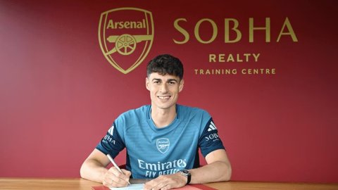 Football: Arsenal sign ex-Chelsea goalie Kepa Arrizabalaga