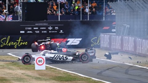 Formula 1: Bearman handed 10-place grid penalty at British GP for red flag infringement