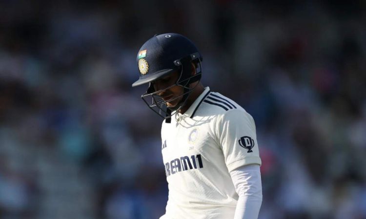 Shubman Gill Creates history Breaks Rahul Dravid’s record in England