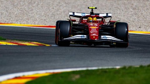 Hamilton to start Belgian GP from pit lane after power unit change