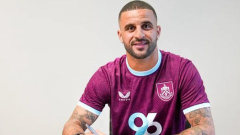 I try to be a leader on pitch and hope youngster can learn from me: Kyle Walker