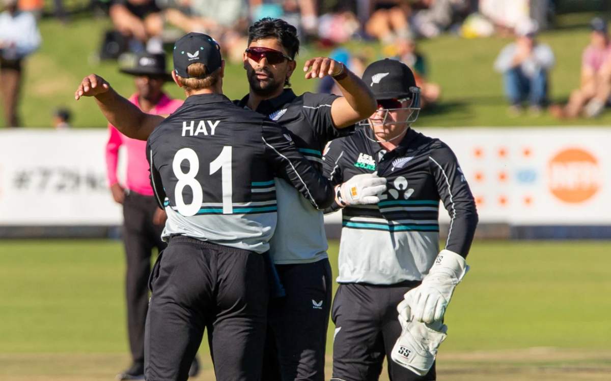 Ish Sodhi के पास T20I क्रिकेट में इतिहास रचने का मौका, दुनिया के 2 गेंदबाज  ही बना पाए हैं ये महारिकॉर्ड - Ish Sodhi Need 4 Wicket To Complete 150  Wickets In T20 International