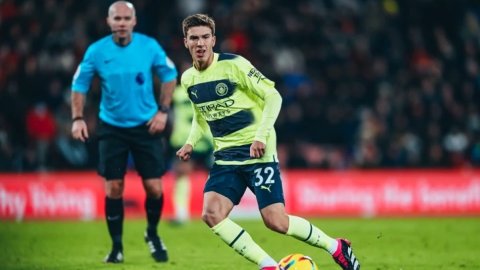 Maximo Perrone joins Como FC from Man City on four-year contract