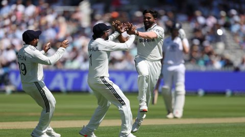 3rd Test, Day 1: Nitish Kumar Reddy’s double strike halts England’s run flow in the first session 3rd Test, Day 1: நிதீஷ் ரெட்டி அசத்தல் பந்துவீச்சு; தடுமாறும் இங்கிலாந்து அணி!