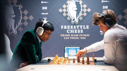 Praggnanandhaa stuns Carlsen in Las Vegas, takes joint lead in Freestyle Chess Grand Slam
