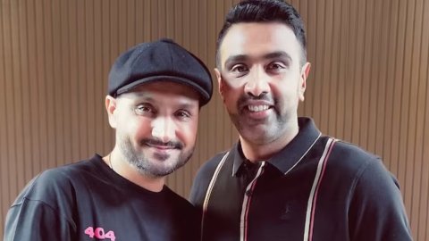 VIDEO: 'तुम्हें लगता है मैं तुमसे जलता हूं' हरभजन सिंह और अश्विन हुए आमने-सामने VIDEO: 'तुम्हें लगता है मैं तुमसे जलता हूं' हरभजन सिंह और अश्विन हुए आमने-सामने