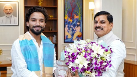 RCB captain Rajat Patidar meets CM Mohan Yadav, honoured for cricket achievement 