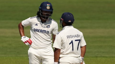 3rd Test, Day 3: Rishabh Pant falls for 74 while KL Rahul is unbeaten on 98 as India reach 248/4 3rd Test, Day 3: சதத்தை நெருங்கும் கேஎல் ராகுல்; முன்னிலை பெறுமா இந்திய அணி?