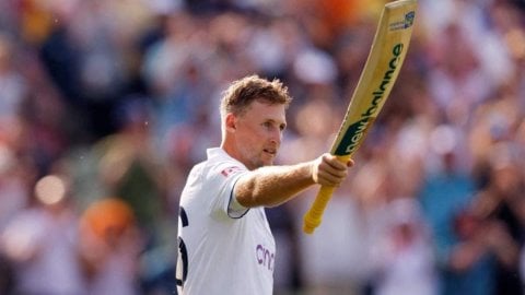 Joe Root becomes the first player to score 3000 runs against India in Test History சர்வதேச கிரிக்கெட்டில் பல்வேறு சாதனைகளை குவித்த ஜோ ரூட்!