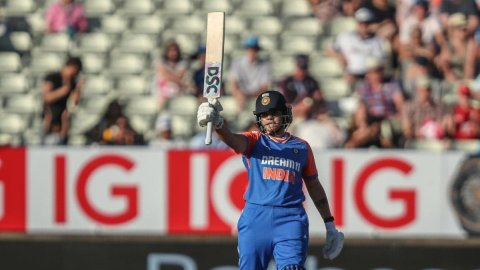 Shafali Returns To Top 10 In T20I Rankings After Stellar Comeback In England மகளிர் டி20 தரவரிசை: இந்தியா, இங்கிலாந்து வீராங்கனைகள் முன்னேற்றம்!