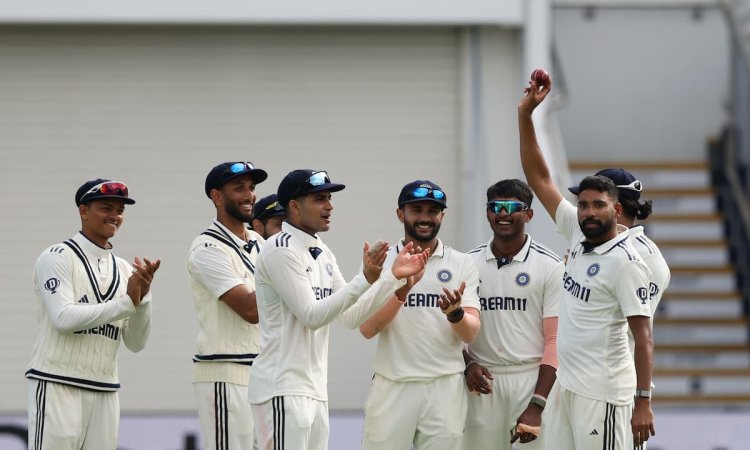 2nd Test, Day 3: India reach 64/1 in 13 overs of second innings and lead by 244 runs 2nd Test, Day 3: இங்கிலாந்து 407 ரன்னில் ஆல் அவுட்; அதிரடி காட்டும் இந்திய அணி!