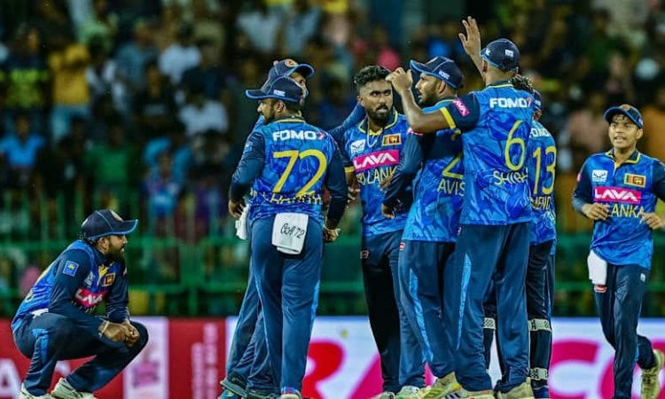 Sri Lanka announce squad for T20I series against Bangladesh SL vs BAN: இலங்கை டி20 அணி அறிவிப்பு; ஷனகா, கருணரத்னேவுக்கு வாய்ப்பு!