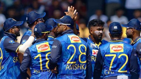 SL vs BAN, 1st ODI: வநிந்து ஹசரங்கா, கமிந்து மெண்டிஸ் சுழலில் வீழ்ந்தது வங்கதேசம்!