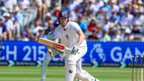 Stop giving your wicket away to stupid over-aggressive shots, says Geoffrey Boycott to England batte