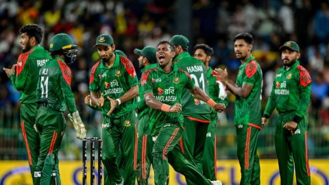 SL vs BAN, 2nd ODI: Tanvir Islam's maiden five-for gives Bangladesh narrow 16-run victory over Sri L SL vs BAN, 2nd ODI: தன்விர் இஸ்லாம் பந்துவீச்சில் இலங்கையை வீழ்த்தியது வங்கதேசம்!