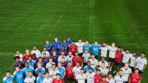 United in Manchester: Indian cricket team meets Man United footballers