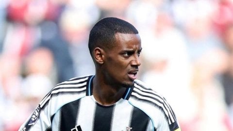 'We’d be upset if Isak leaves', says Newcastle defender Dan Burn