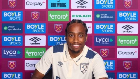 West Ham sign Kyle Walker-Peters on three-year deal