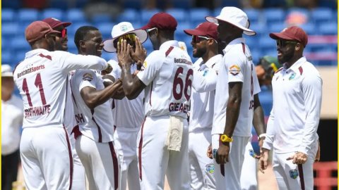 WI vs AUS 3rd Test: जमैका टेस्ट के पहले दिन गिरे 11 विकेट, ऑस्ट्रेलिया 225 रन बनाकर हुई ऑल आउट; वेस्