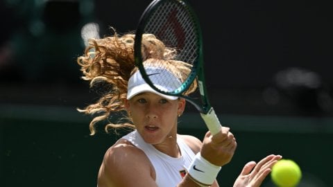 Wimbledon 2025: Andreeva downs Bronzetti, advances to third round