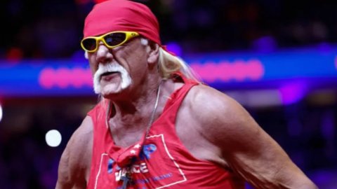 WWE स्टार Hulk Hogan की मौत से रेस्लिंग जगत में छाया मातम, वरुण धवन ने भी किया रिएक्ट