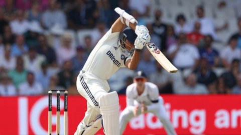 IND vs ENG: इंग्लैंड को पहली पारी में 247 रन पर रोकने के बाद भारत ने हासिल की 52 रन की बढ़त, लेकिन र